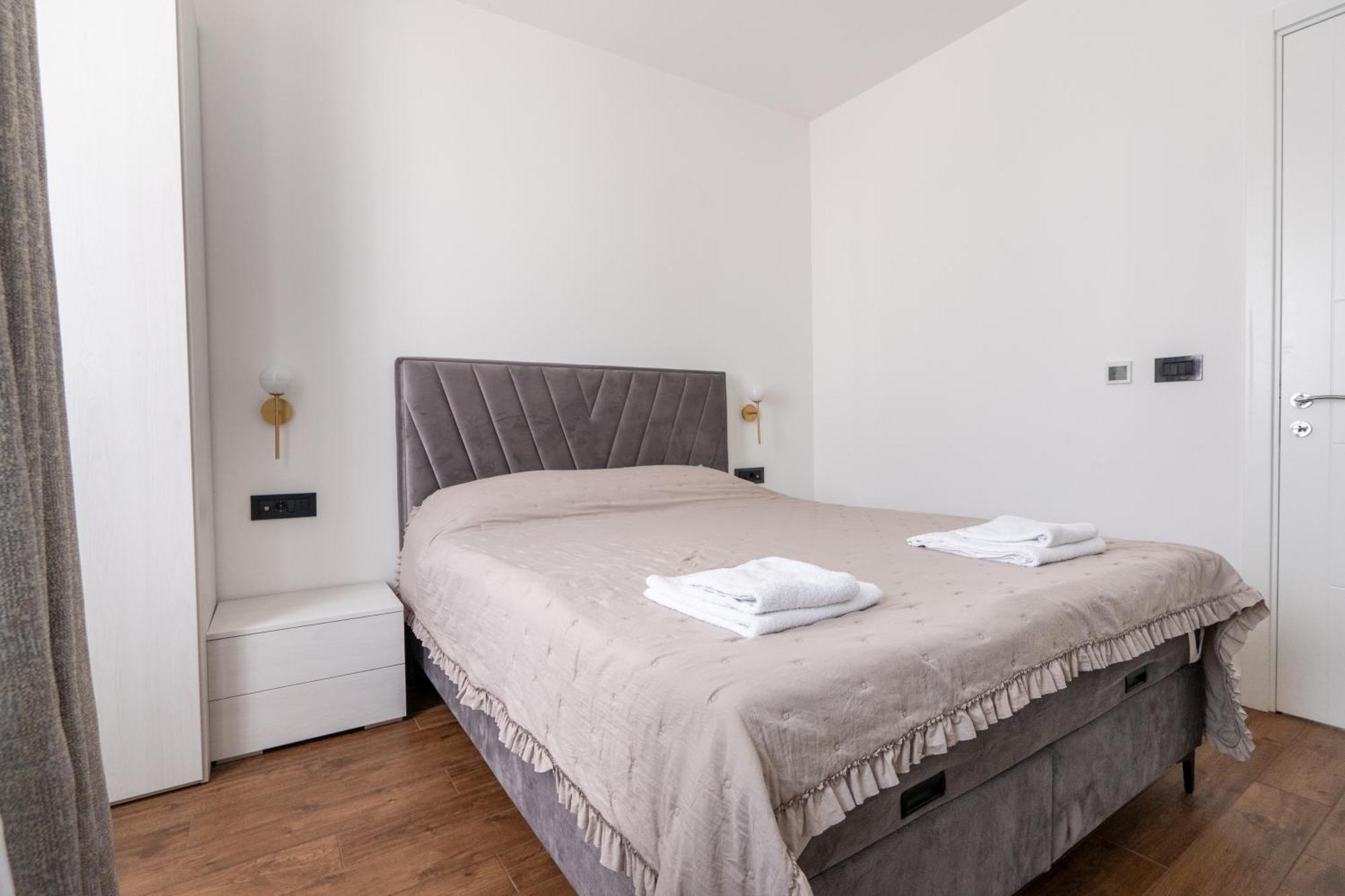 Kondina Suites Belgrado Esterno foto
