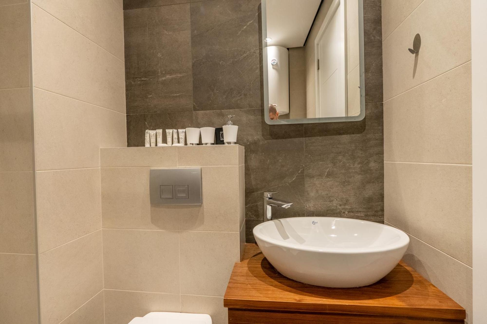 Kondina Suites Belgrado Esterno foto